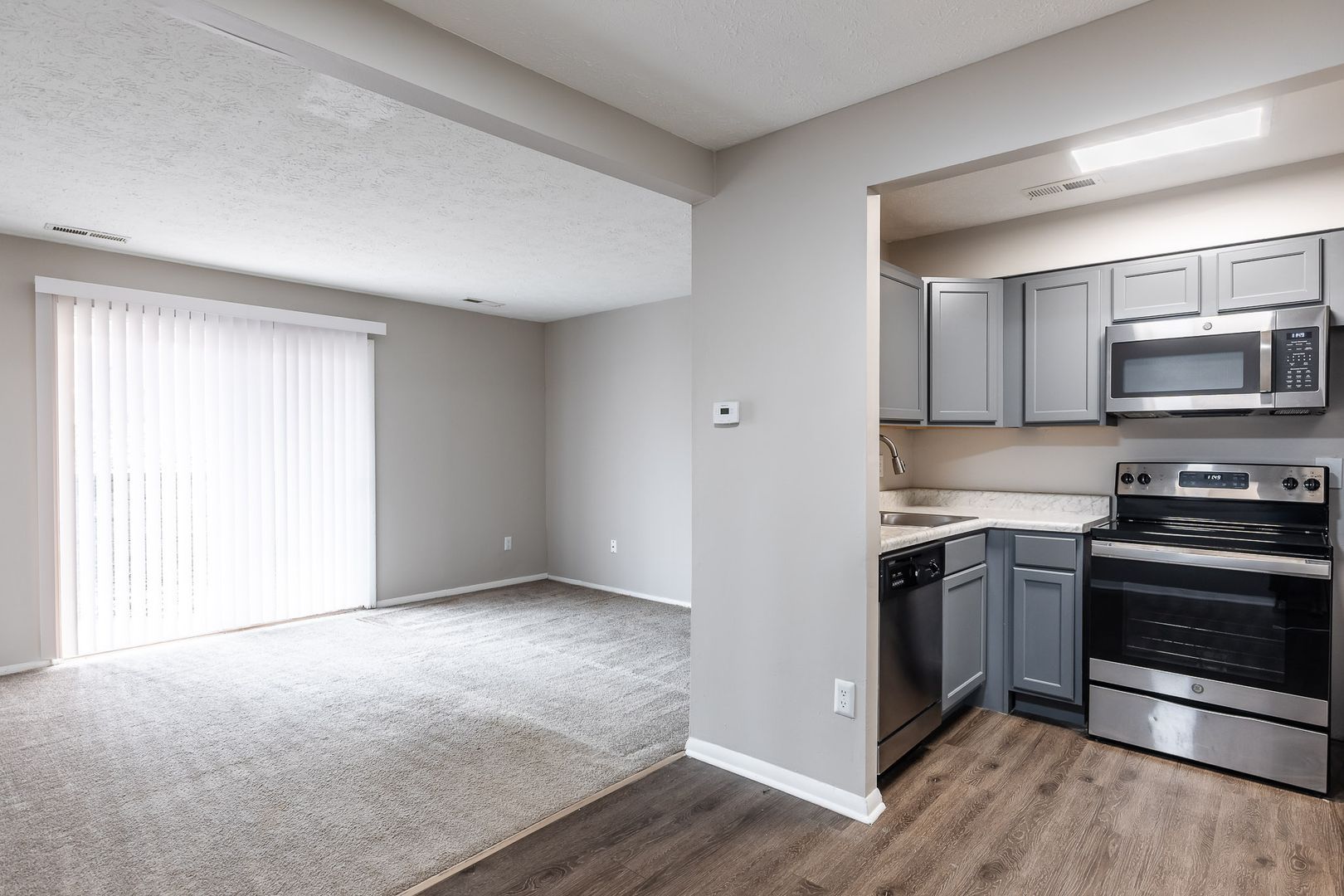 605 Hanna Ave Apartments – photo 1