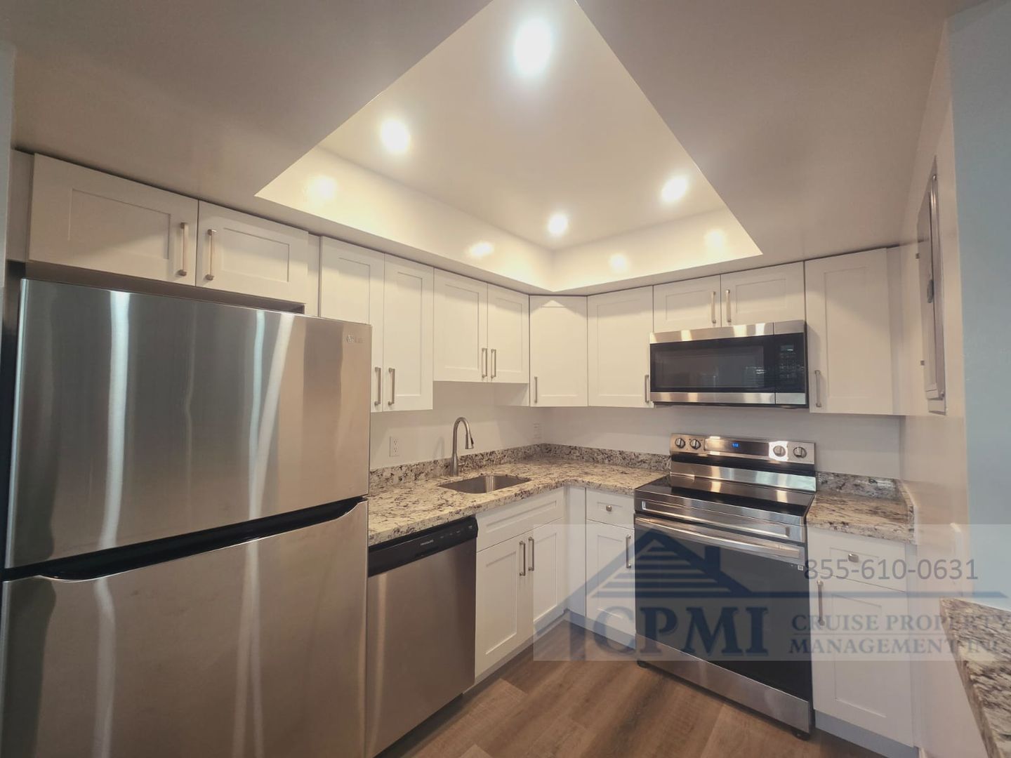 310 Lake Shore Dr unit 13 – photo 4