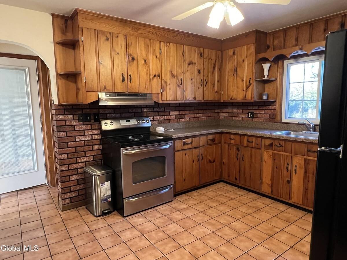 24 Venezio Ave – photo 3