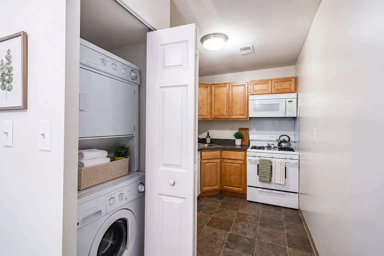 Country Village Apartment Homes – photo 2