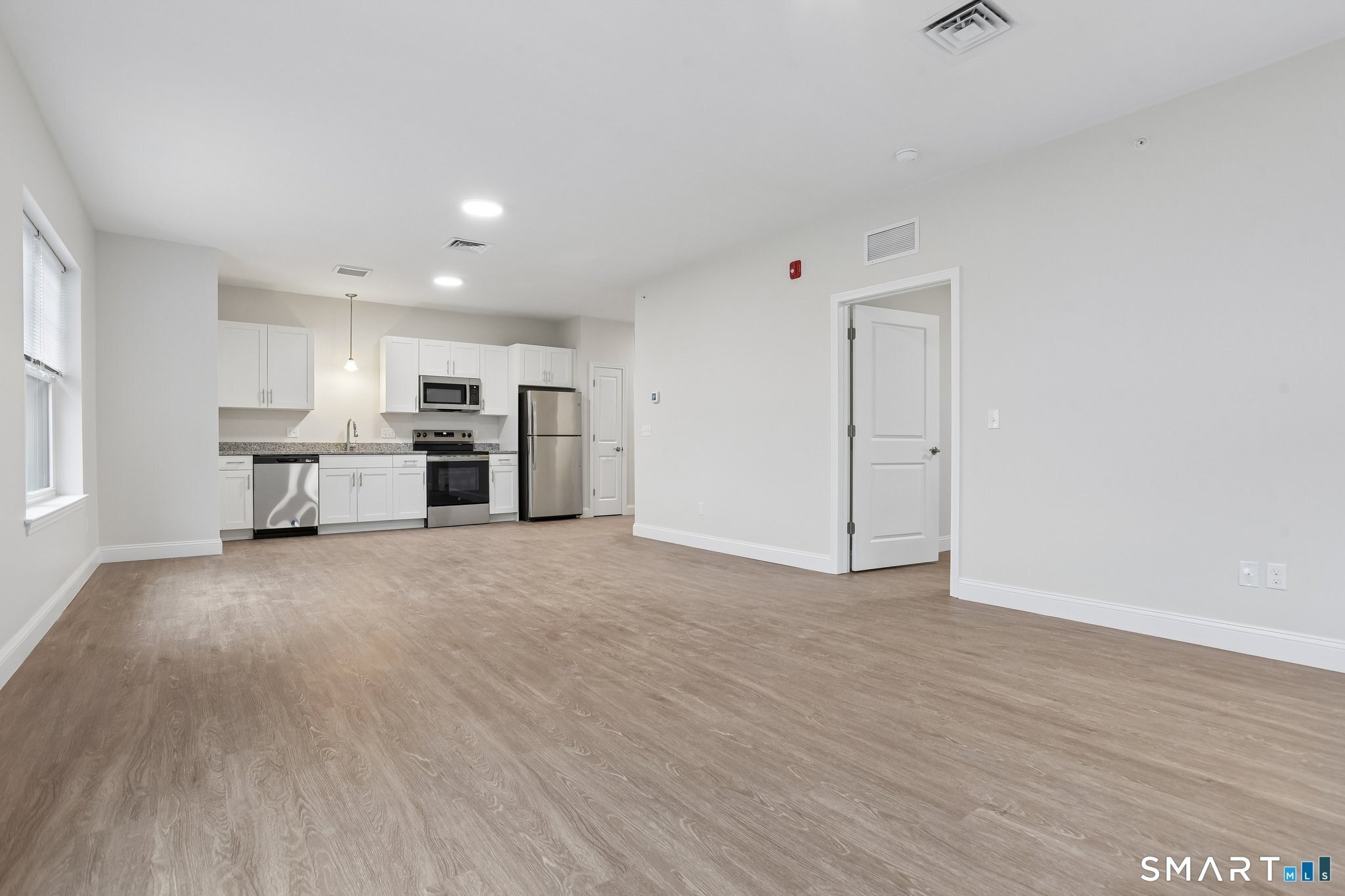 55 Steele Blvd #306 – photo 5