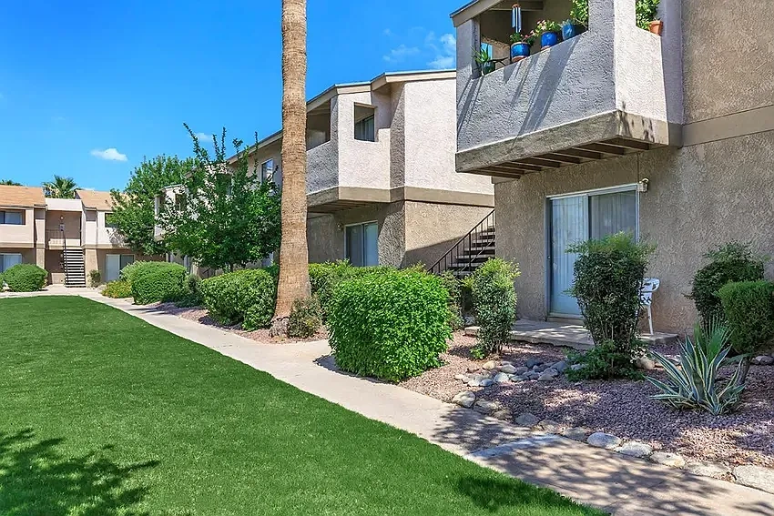 Shadowtree Apartment Homes – photo 5