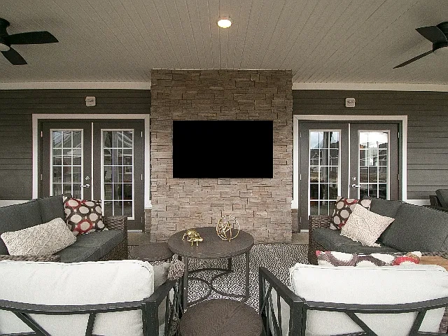 The Residences at Woodside – photo 2