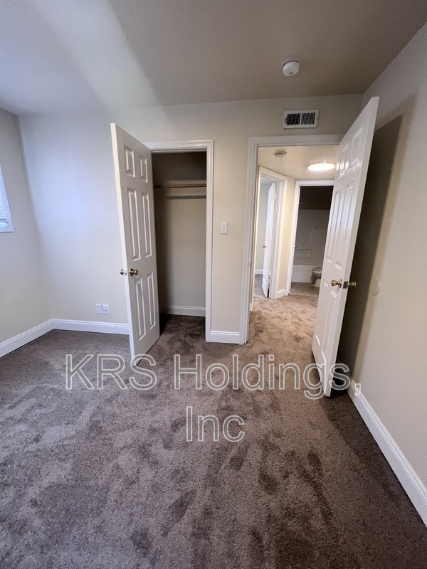 2110 Phaup St unit A – photo 4
