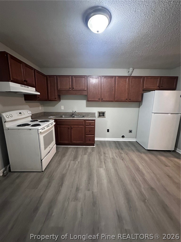 1053 Rulnick St #C – photo 2