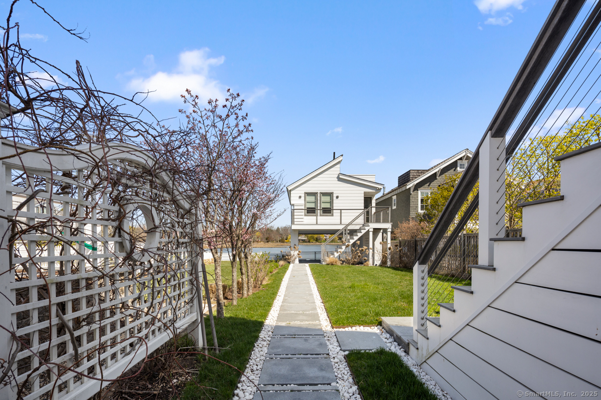 11 Old Mill Rd – photo 3
