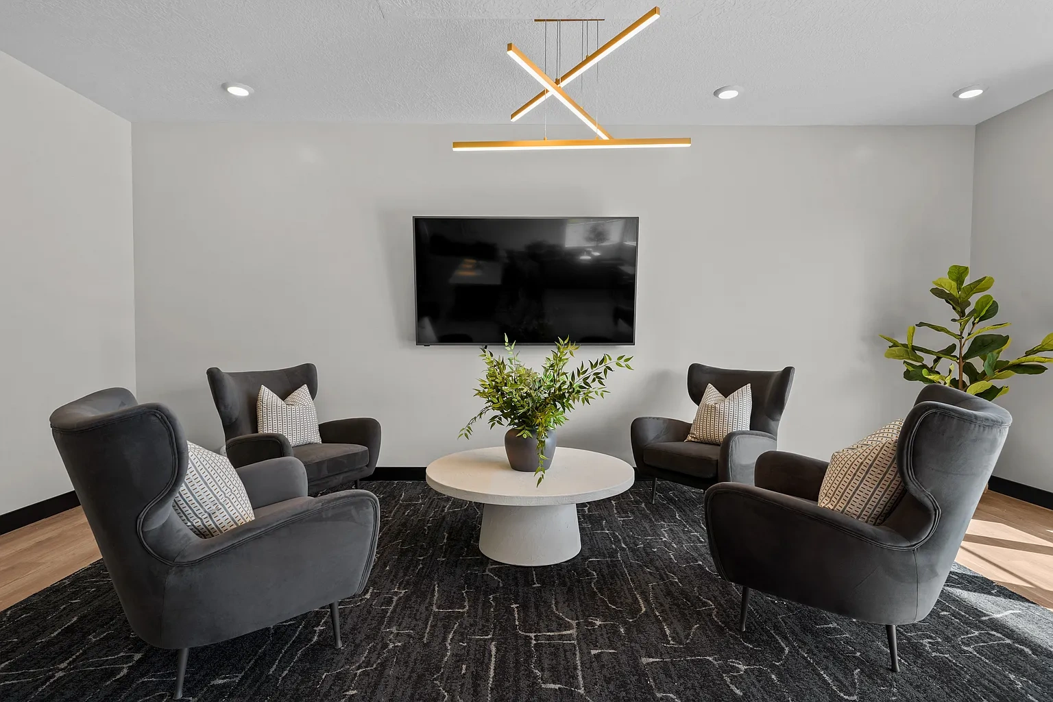 Decker Station Apartments – photo 4