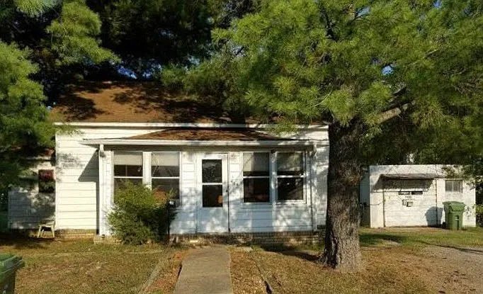 428 S Central St – photo 2