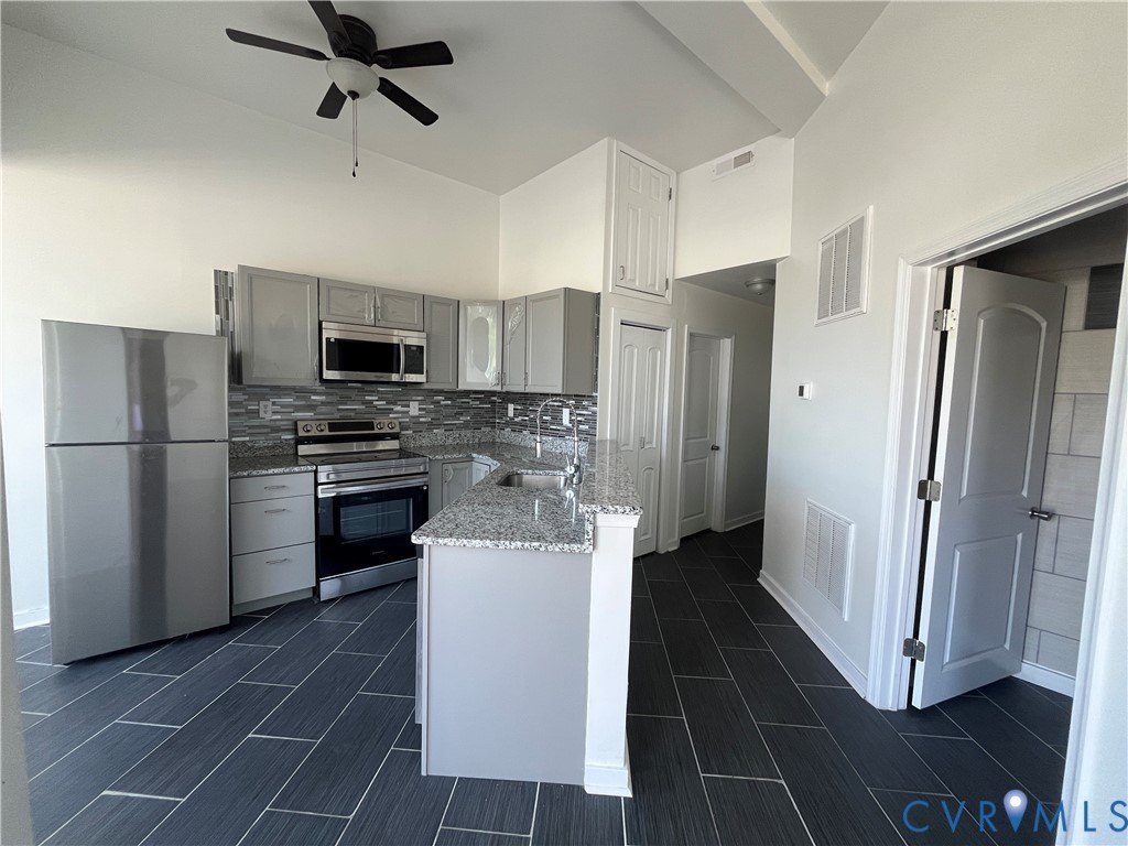 1223 W Leigh St – photo 1