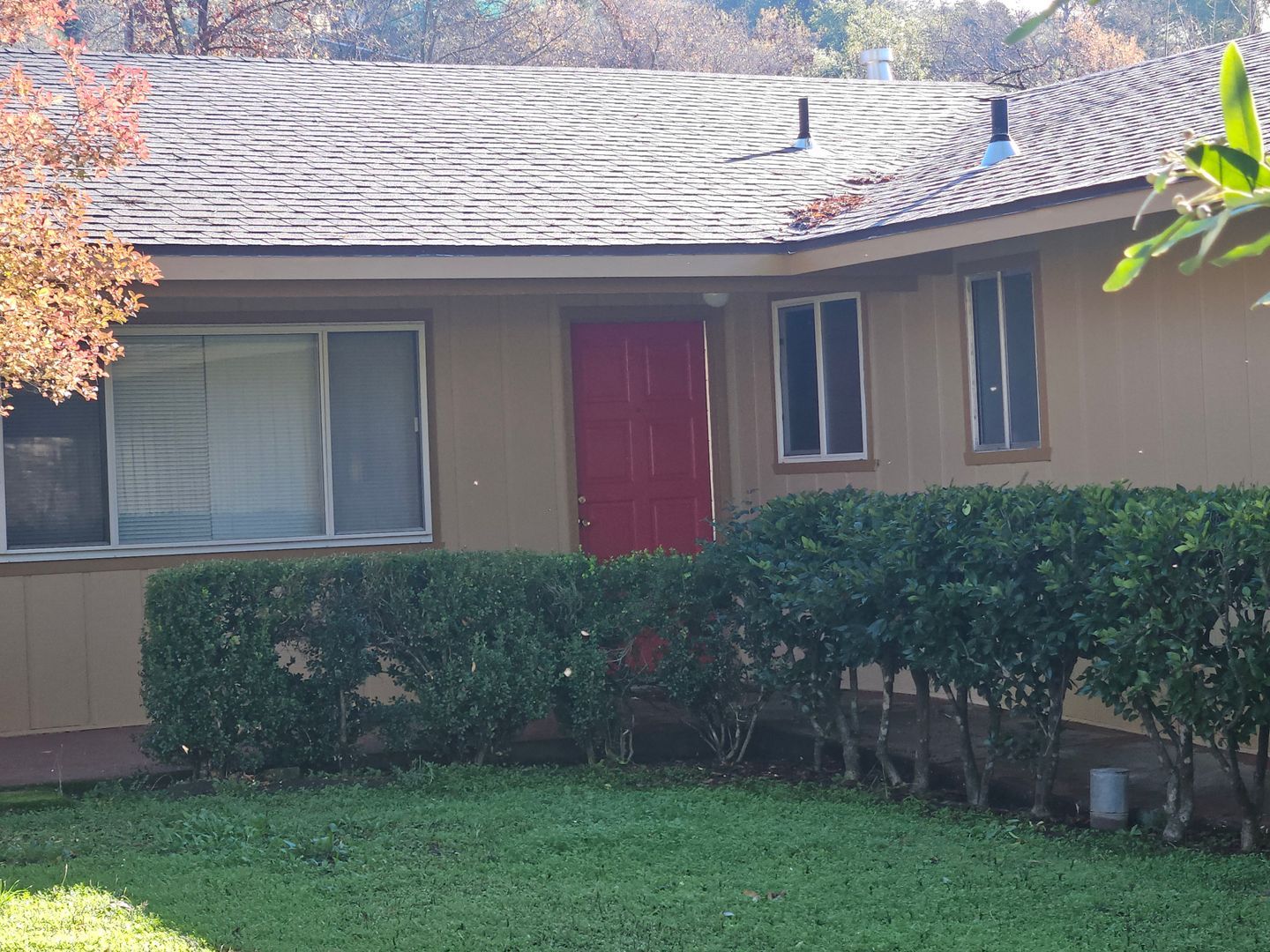 4184 Sherwood Ct – photo 1