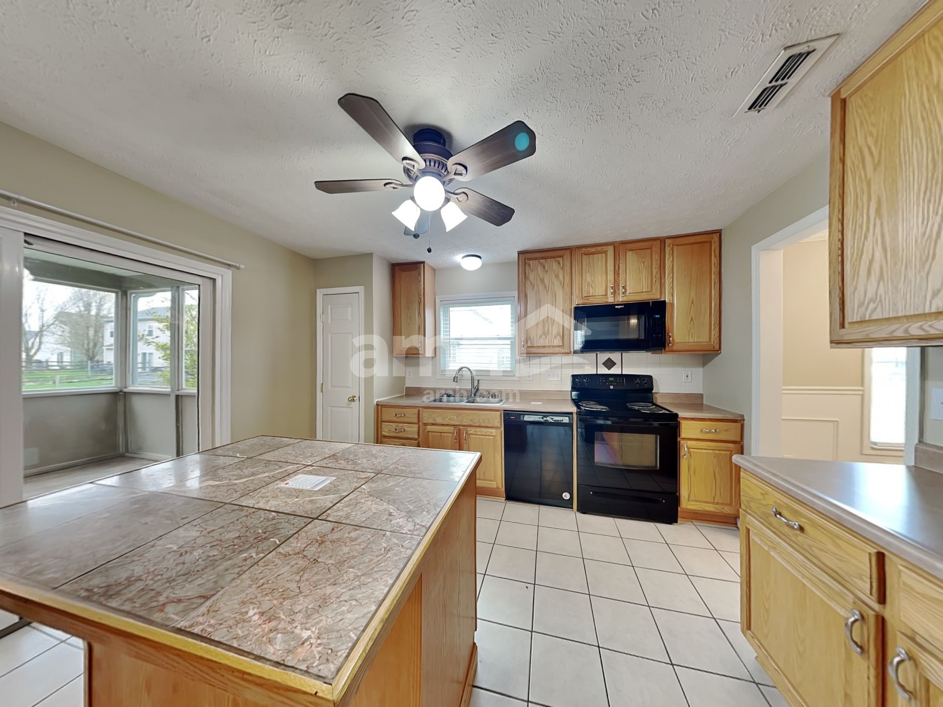311 Hartford Ct – photo 4