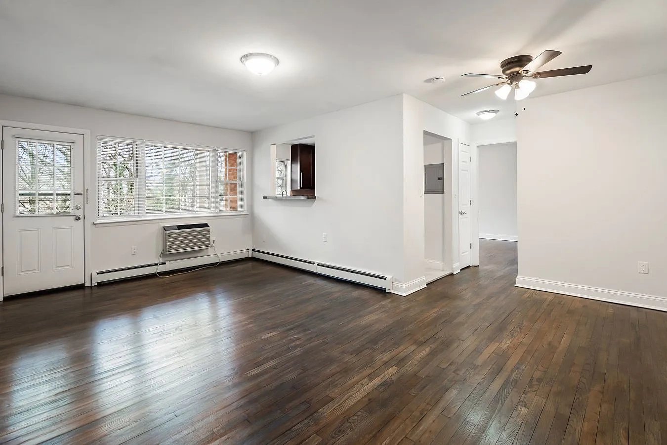 Chelsea Village Apartments – photo 2