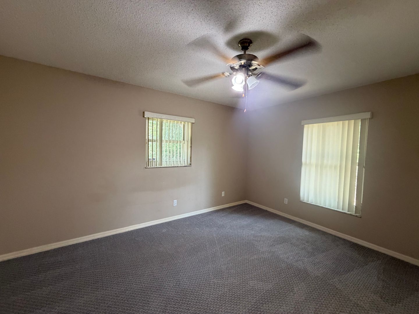 118 Edison St – photo 3