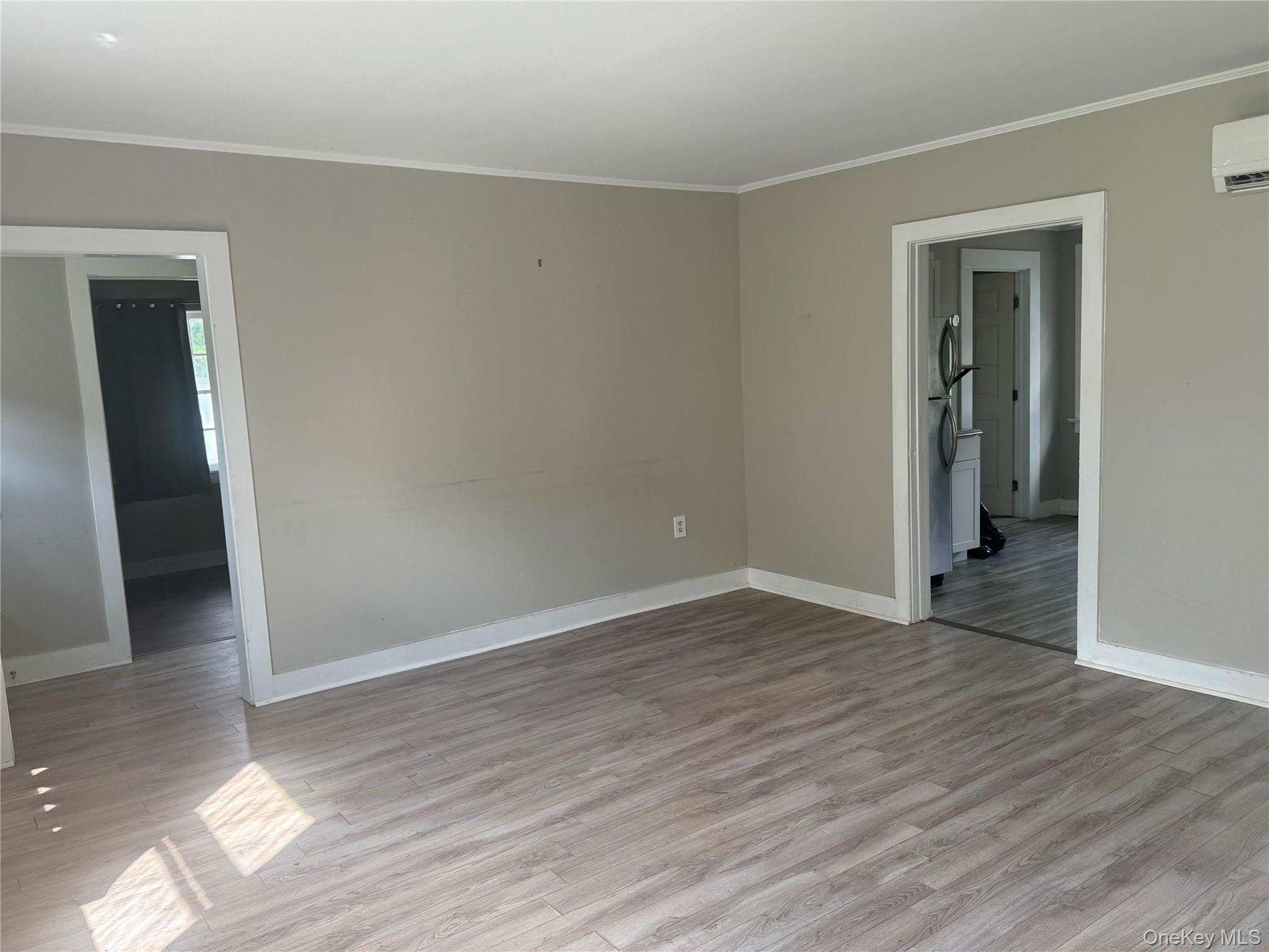 425 Landing Ave – photo 3