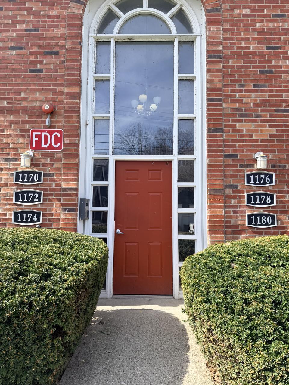 1174 Neon Way – photo 1