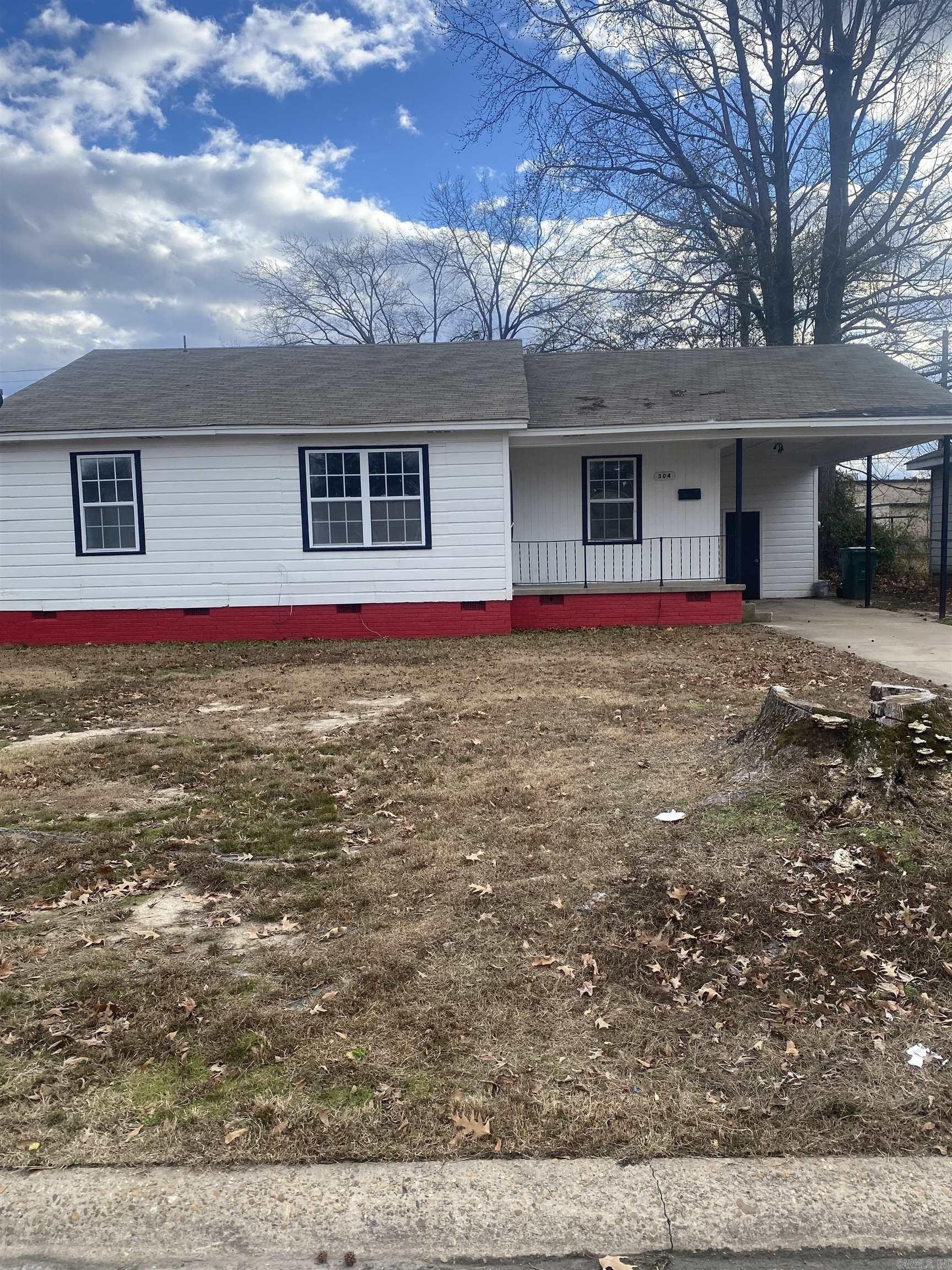 304 W 27th Ave – photo 1