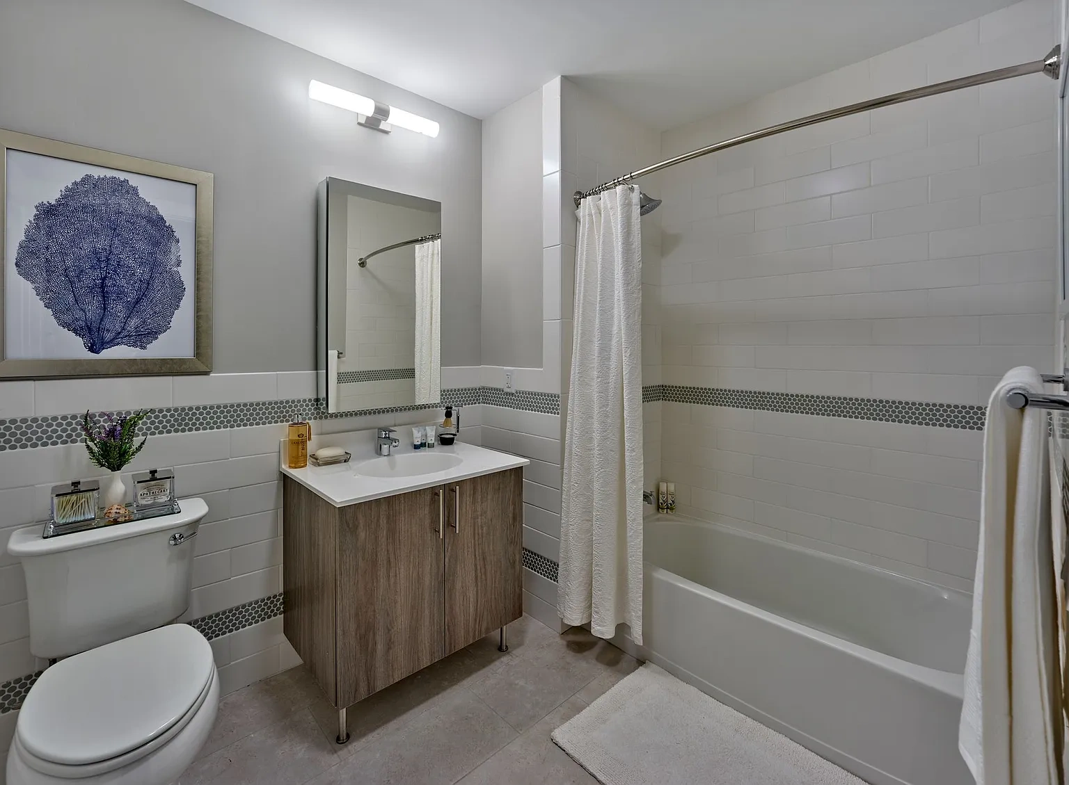 210 Main – photo 3