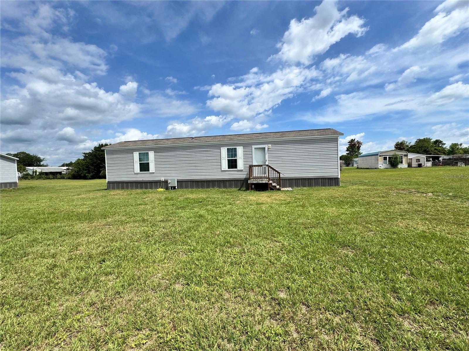 1115 NW 12th Ln – photo 1