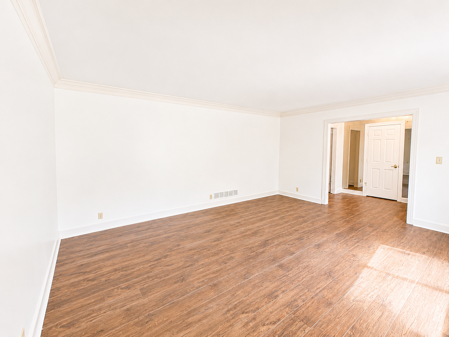 9205 Whitegate Ct – photo 5