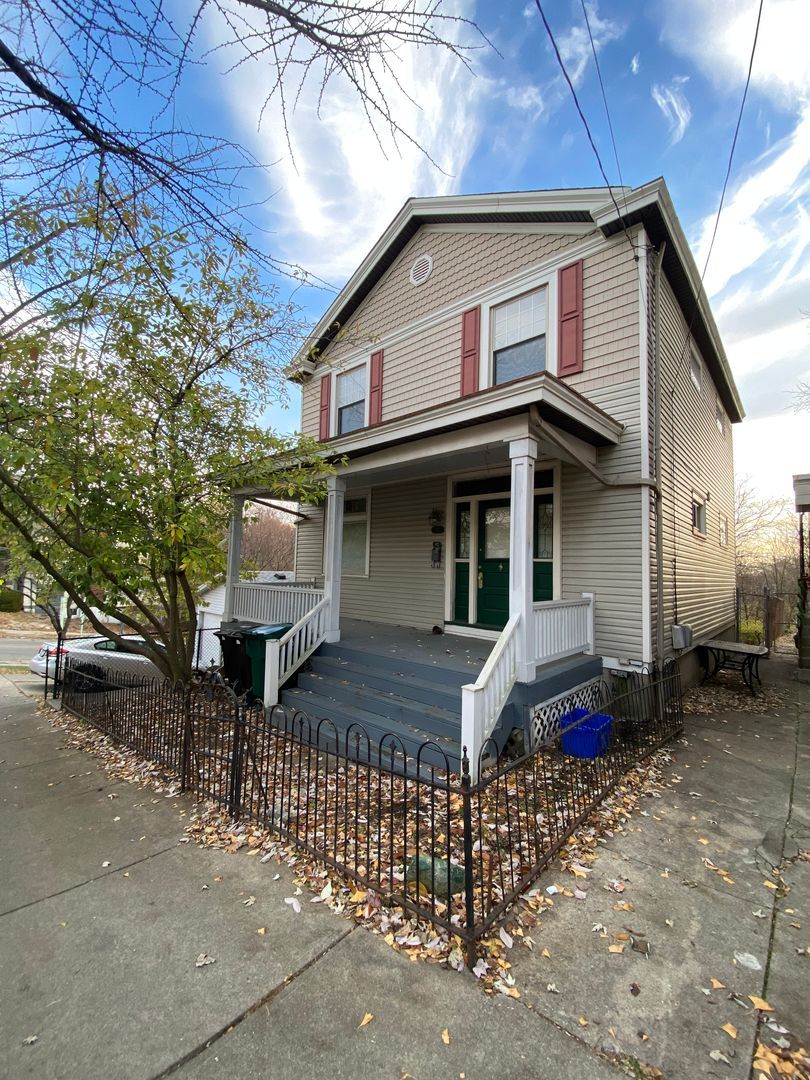407 Warner St unit 1 – photo 3