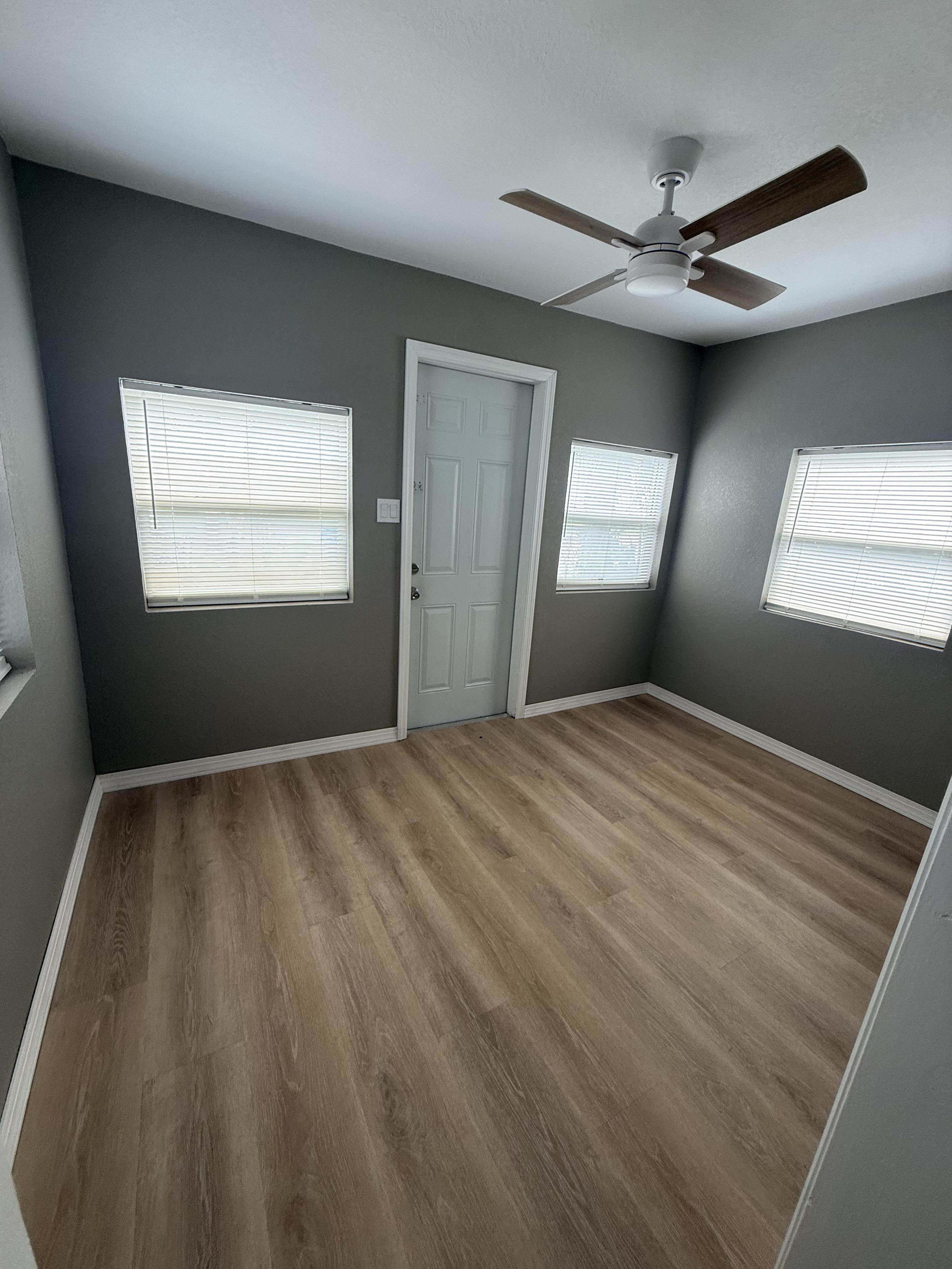 680 E Grapefruit Ave – photo 2