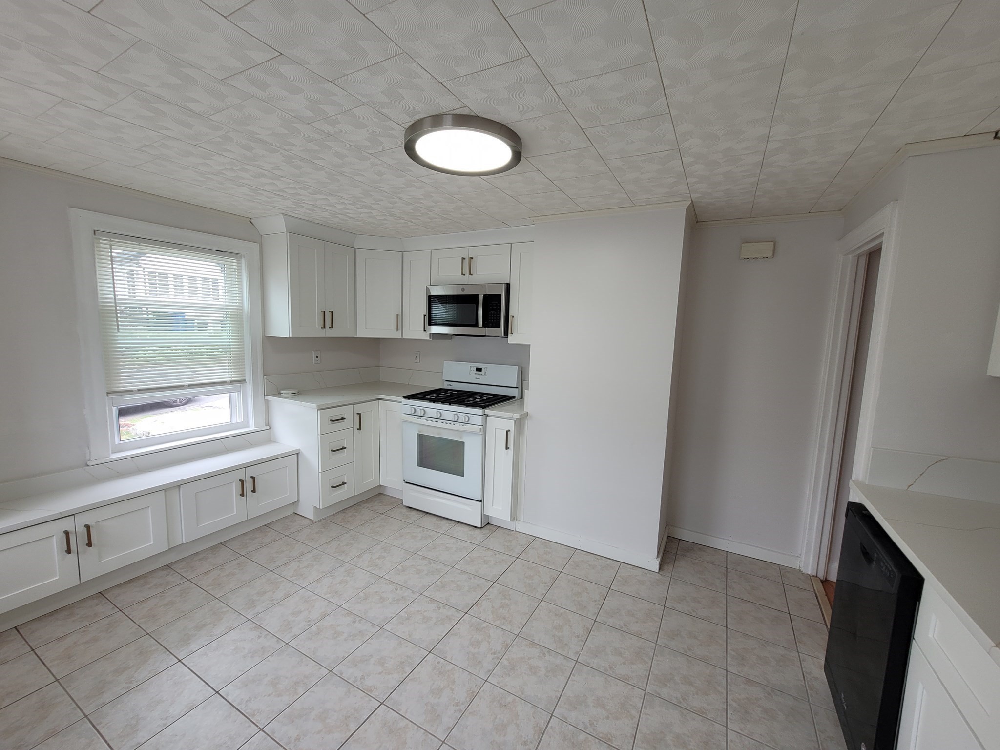 15 Governor Rd – photo 4