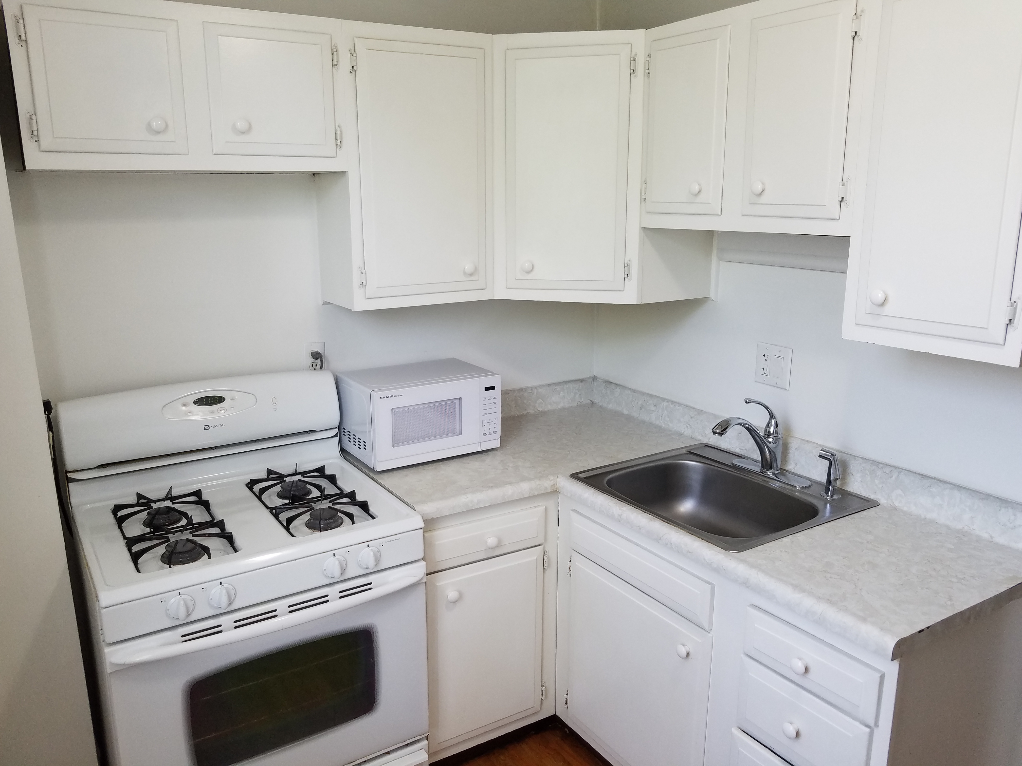 987 National Rd unit 3 – photo 3