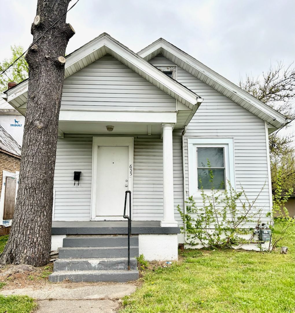 655 S 27th St – photo 2