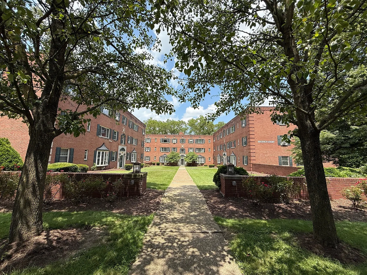Regency Court – photo 1