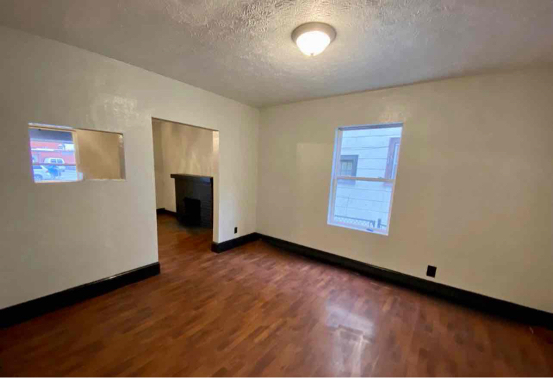 813 11th St W – photo 3