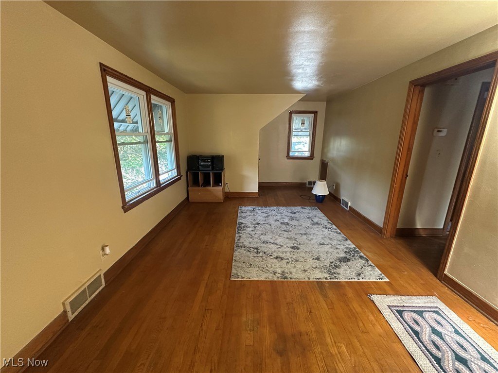 644 W Judson Ave – photo 3