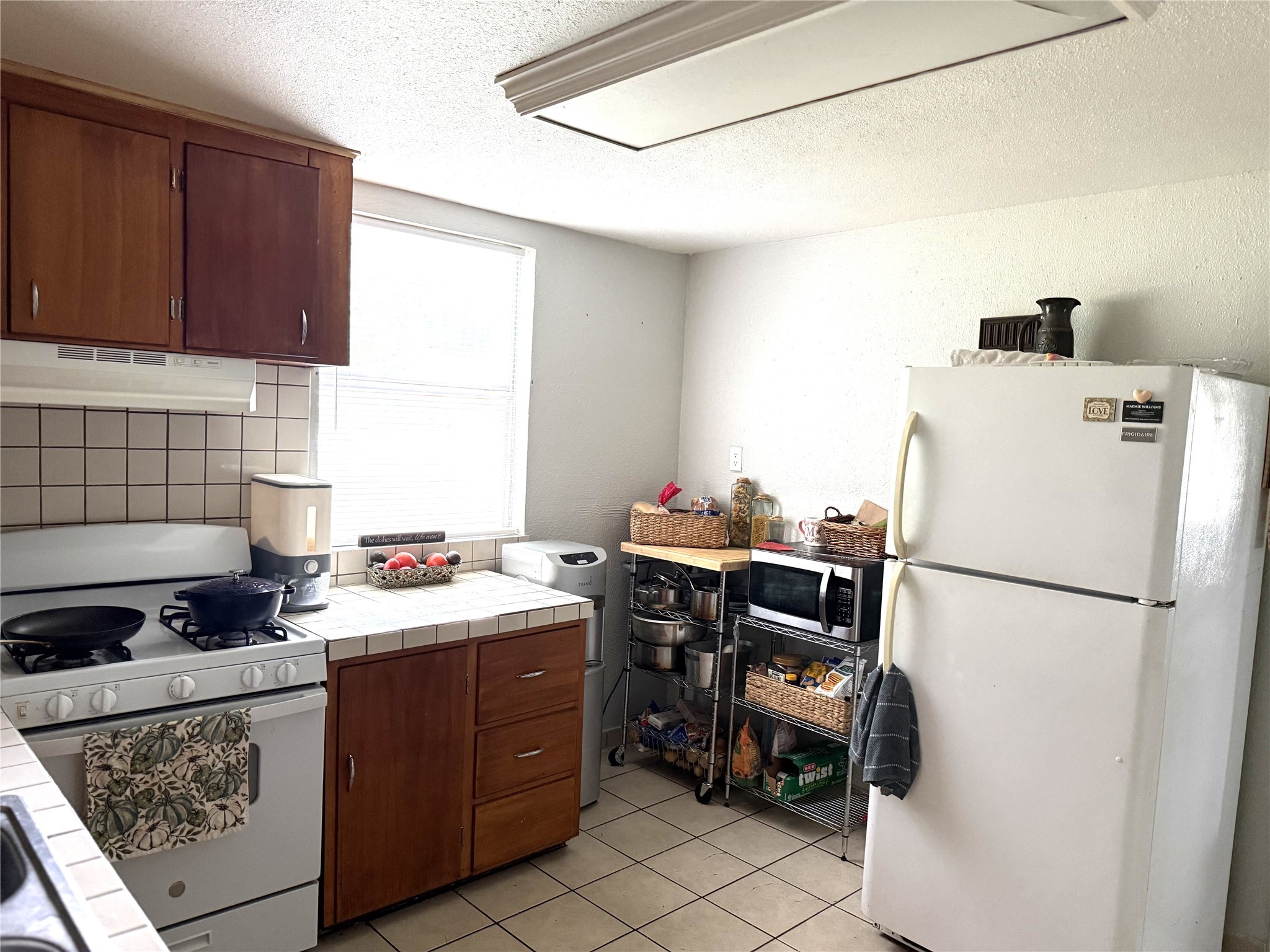 621 S Commerce St – photo 5
