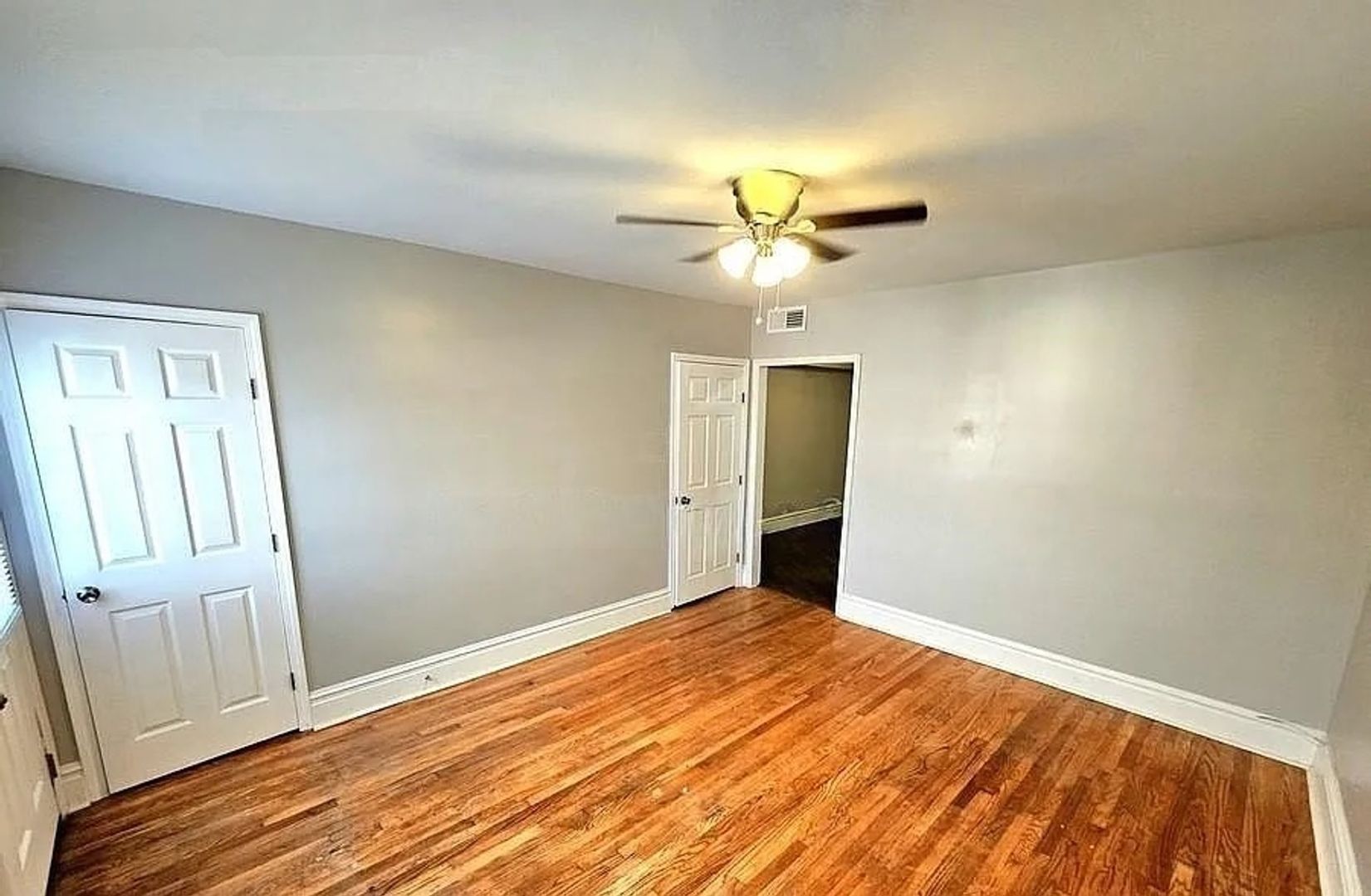 3712 Winnebago St – photo 2