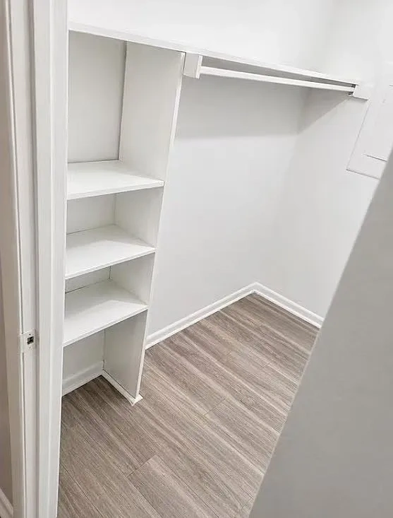 Richmond Hills Apartments – photo 1