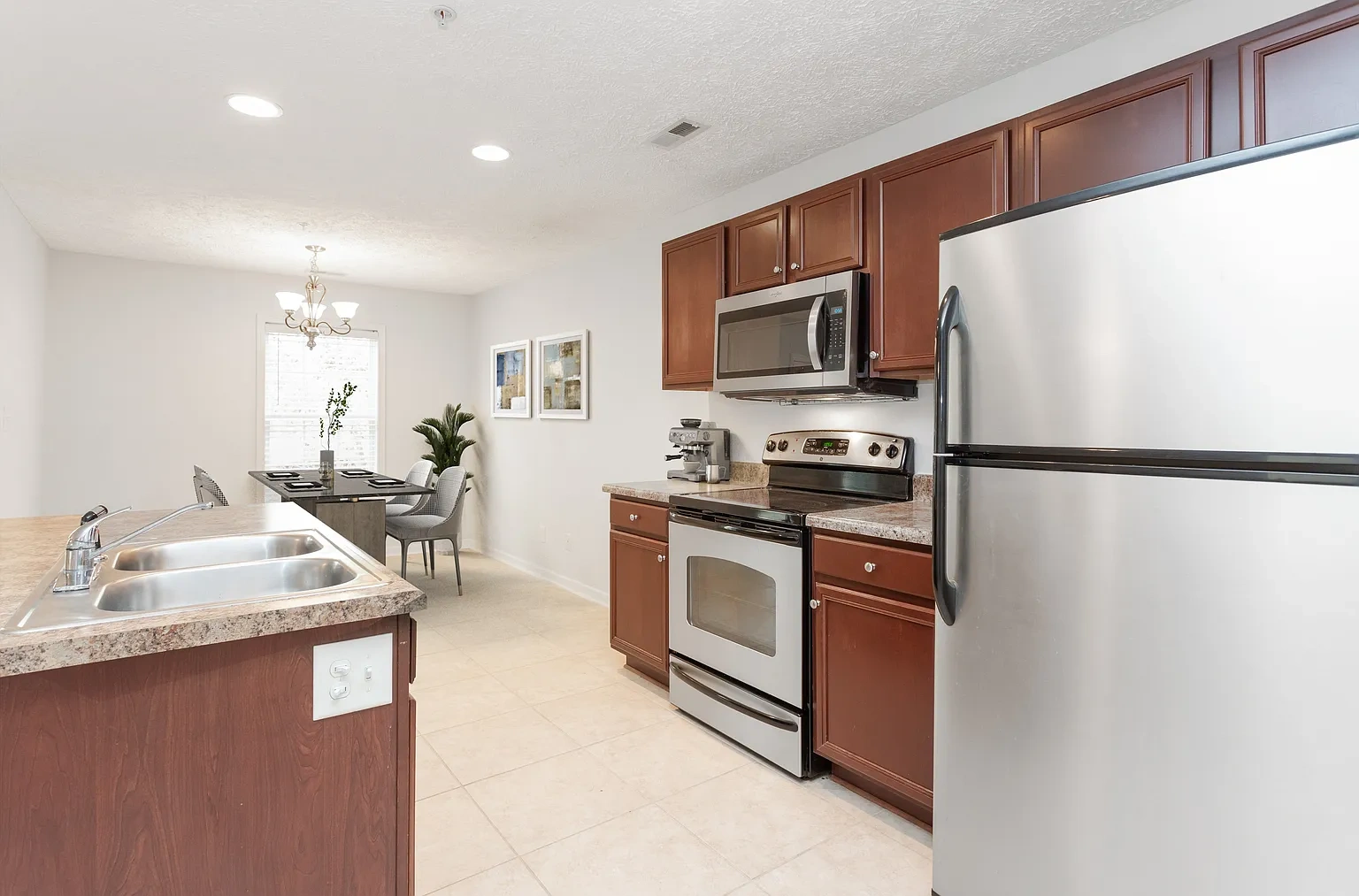 Village Chase Apartments – photo 1