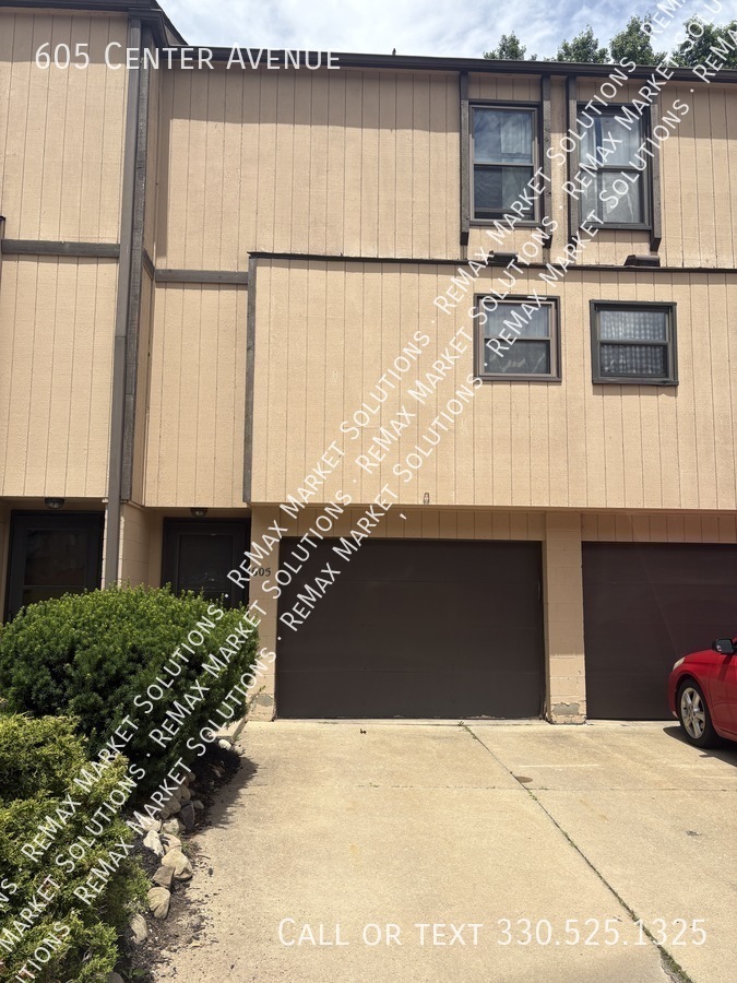 605 Center Ave – photo 1