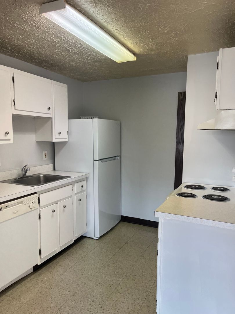 335 Sterling Ave unit A309 – photo 2