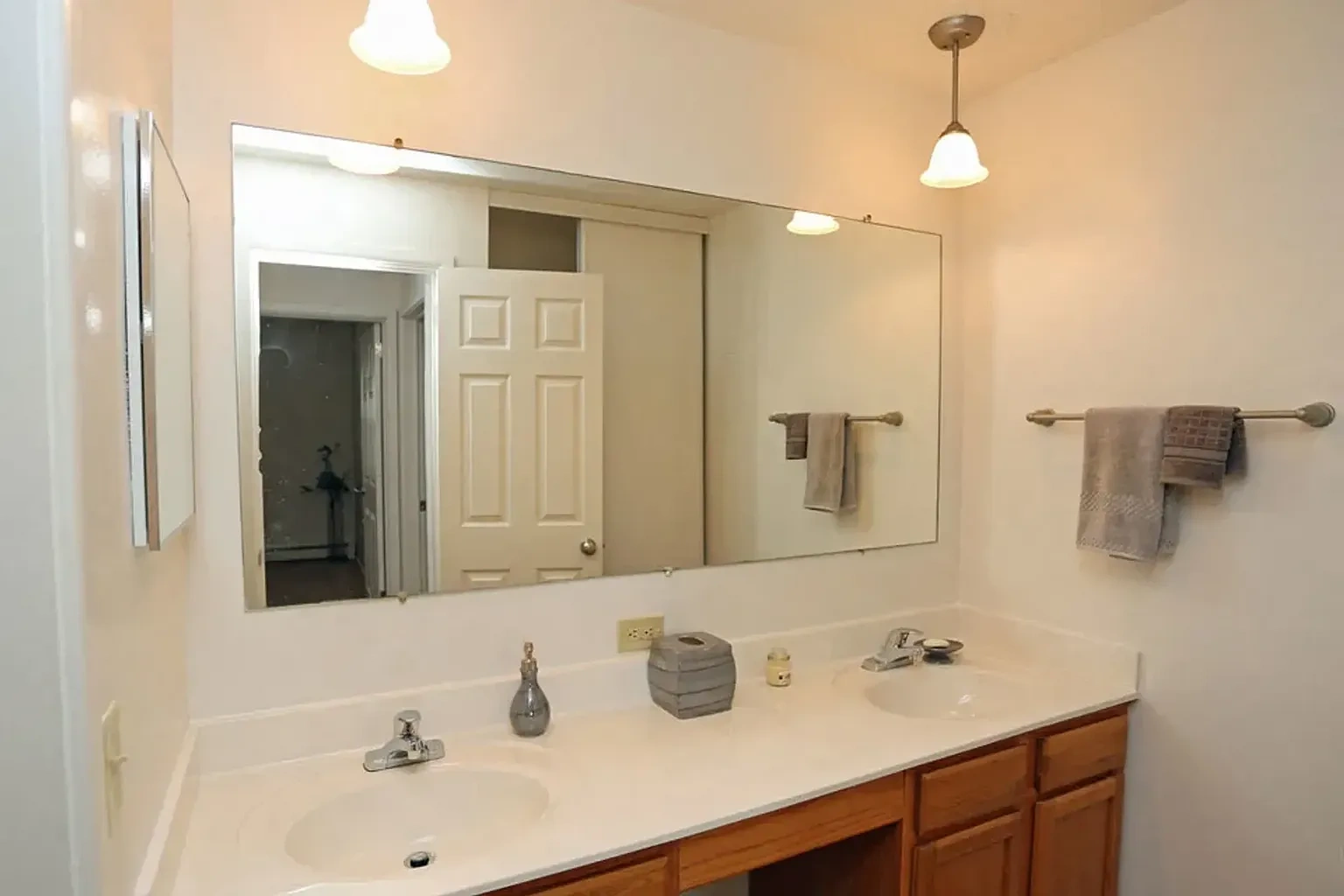 Kensington Pointe Apartments – photo 3