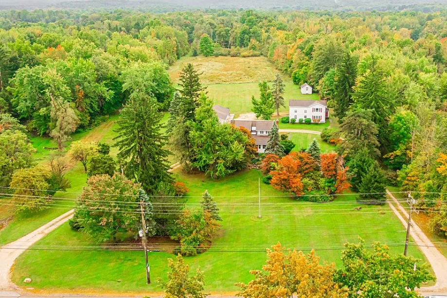 9475 Mayfield Rd – photo 2