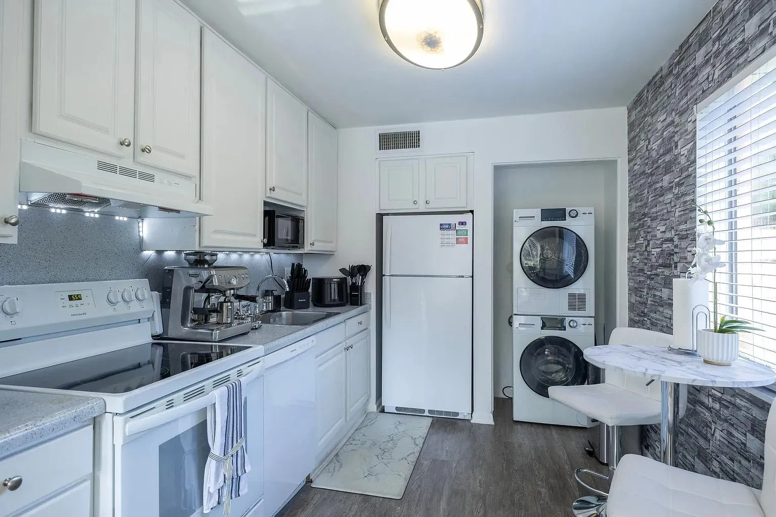 Parc Place Villas Apartments – photo 1