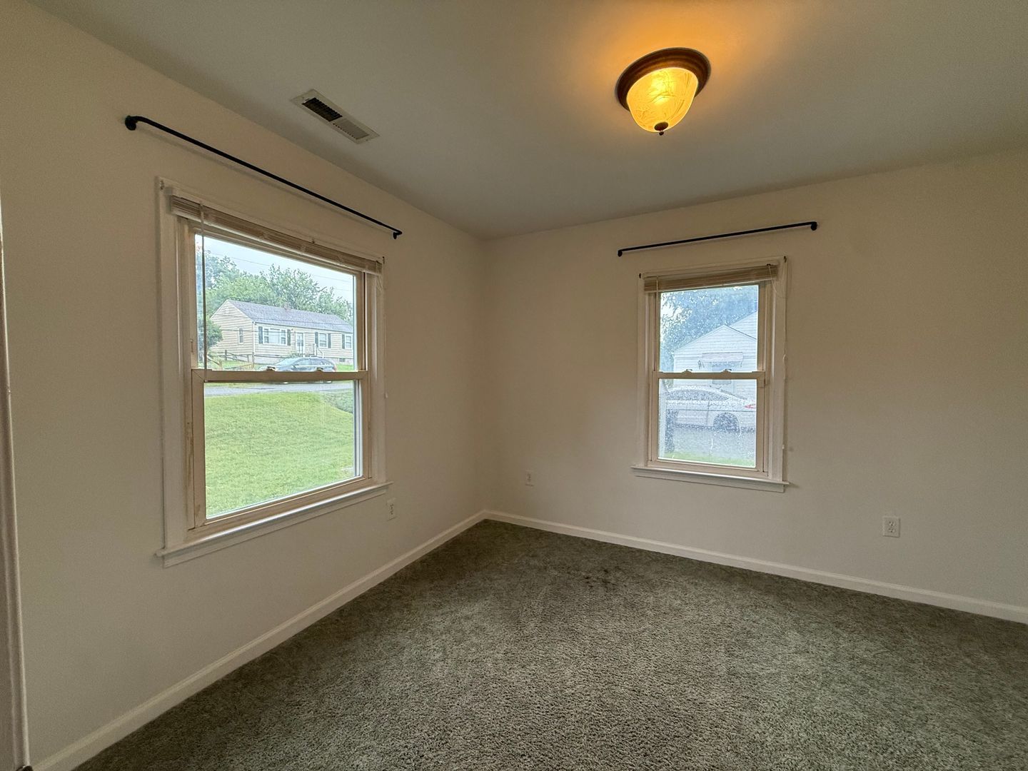 5103 Woodlawn Rd NW – photo 2