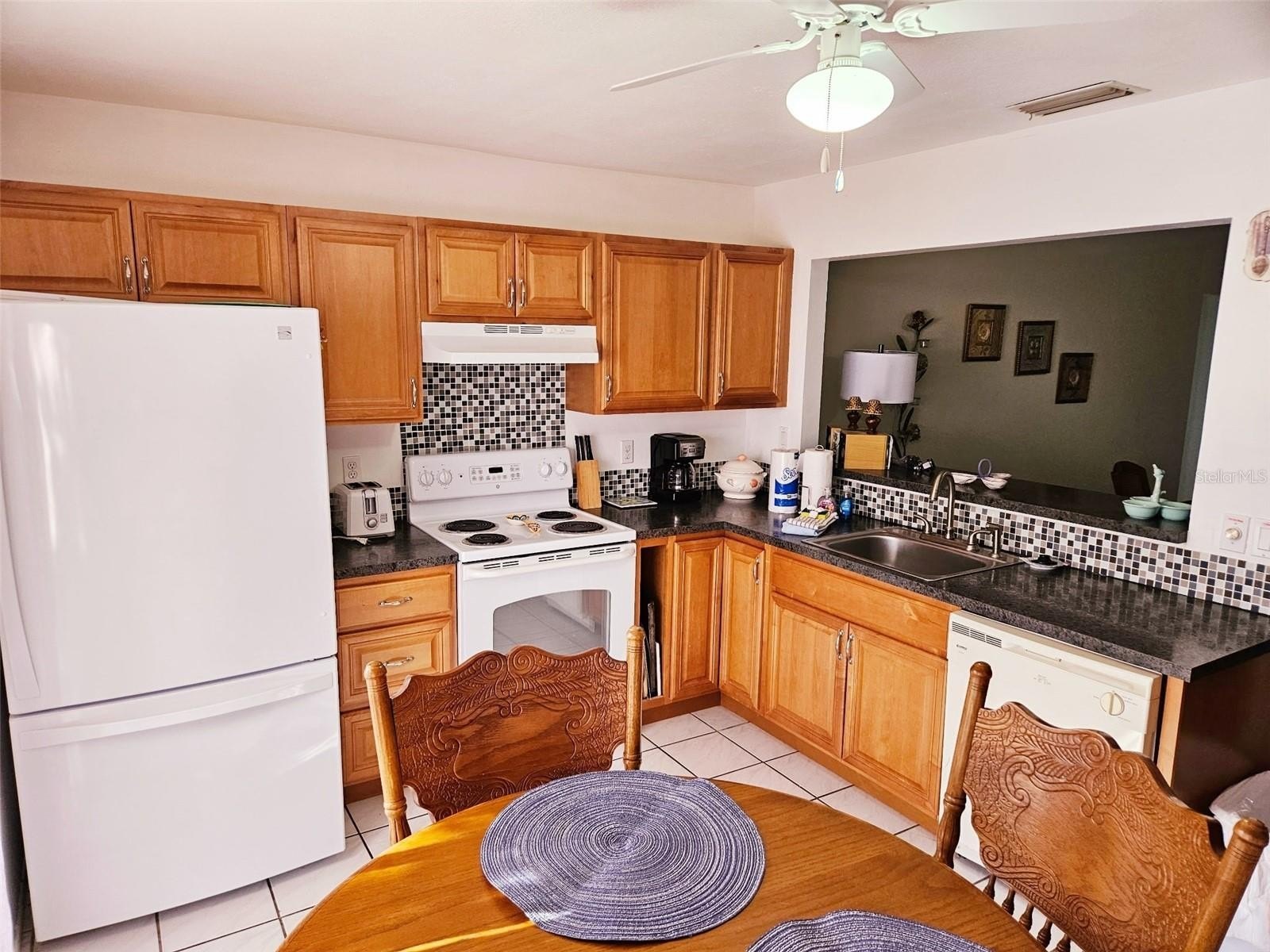 4107 41st St W – photo 3