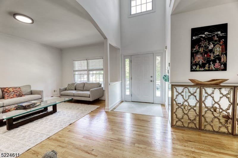 204 Lorraine Ave – photo 4
