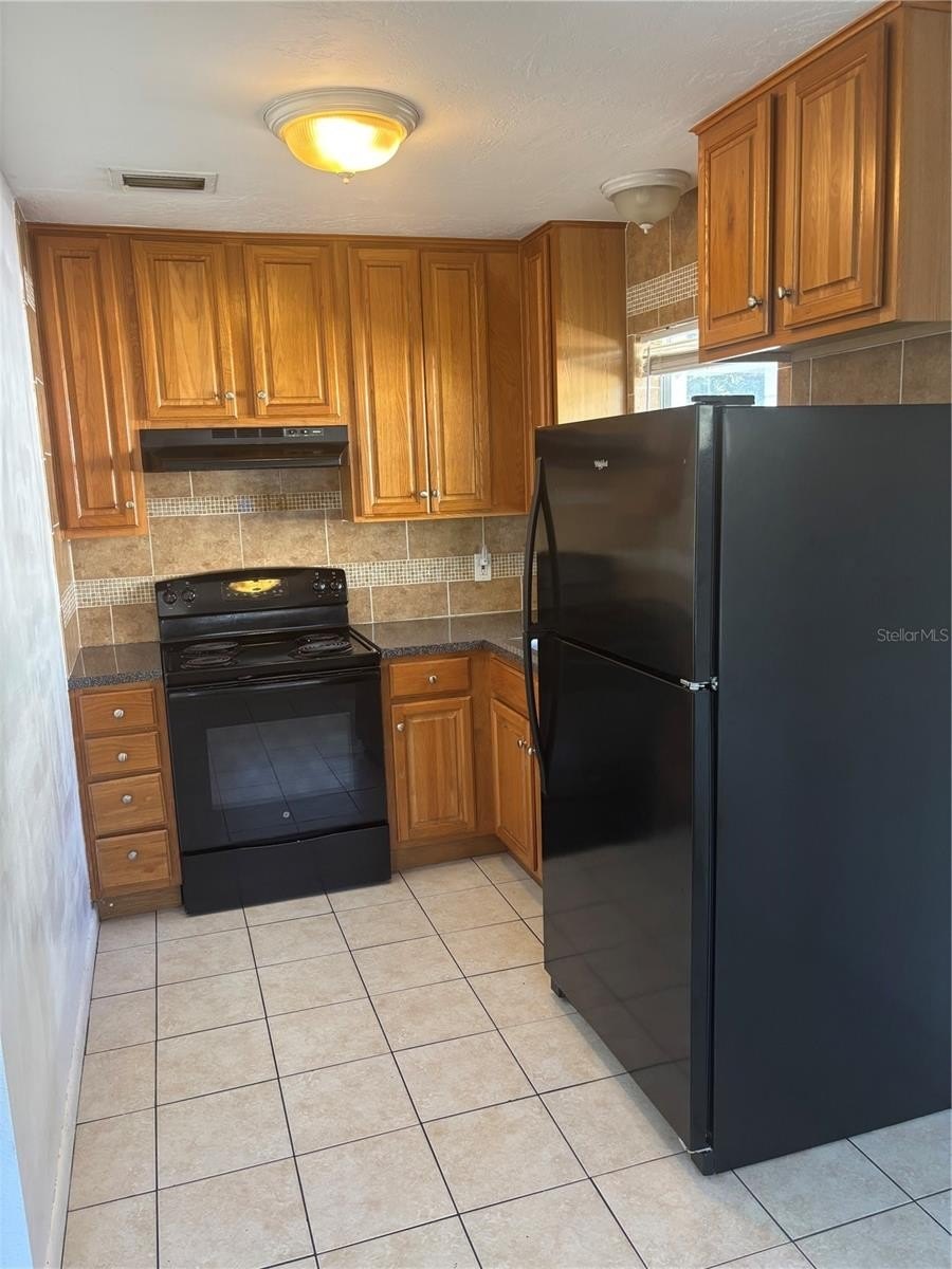 614 Rosery Rd NW – photo 3