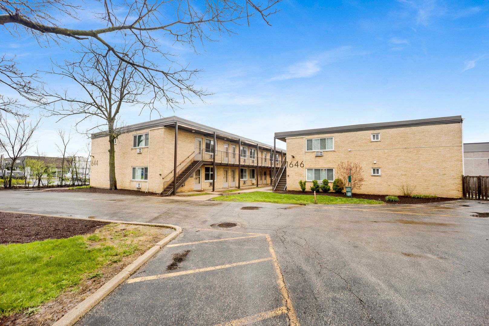 1644 Waukegan Rd unit 46-02 – photo 2