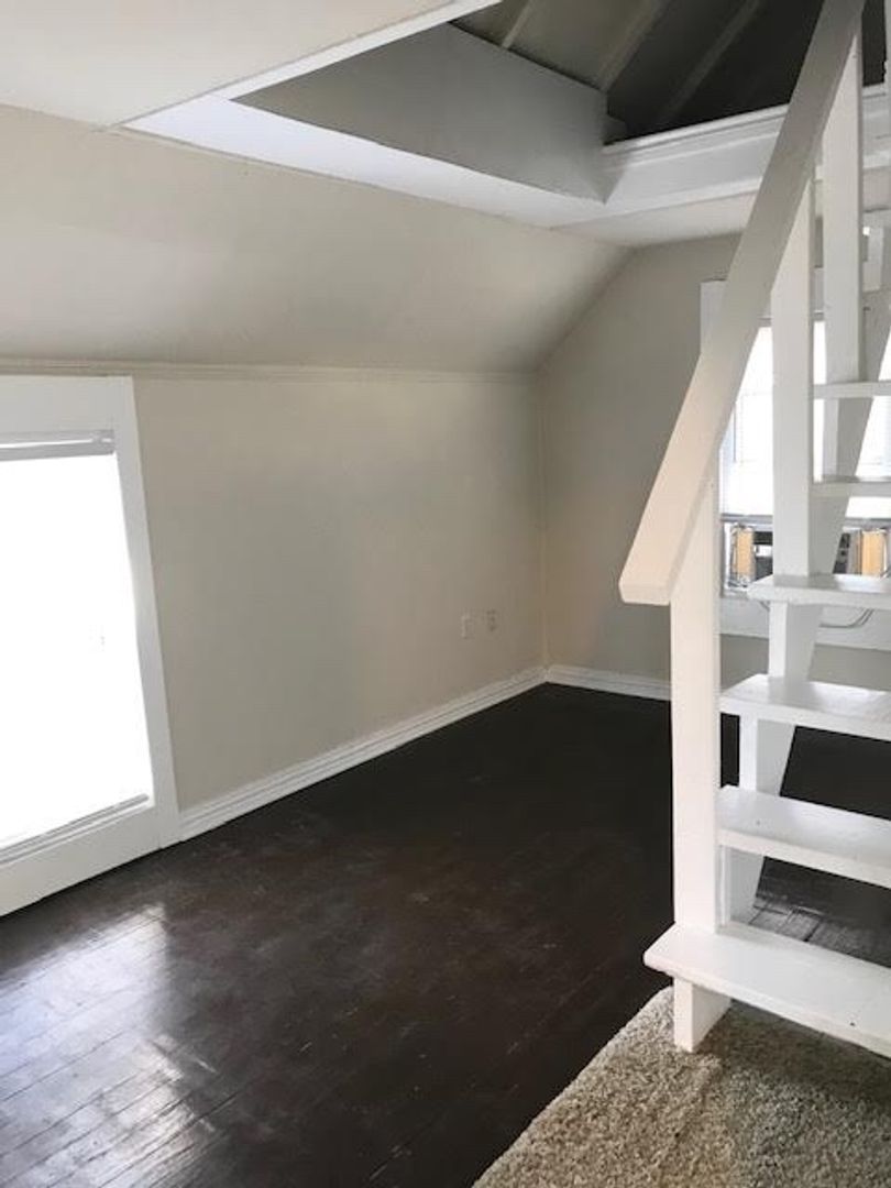 1906 Austin Ave – photo 2