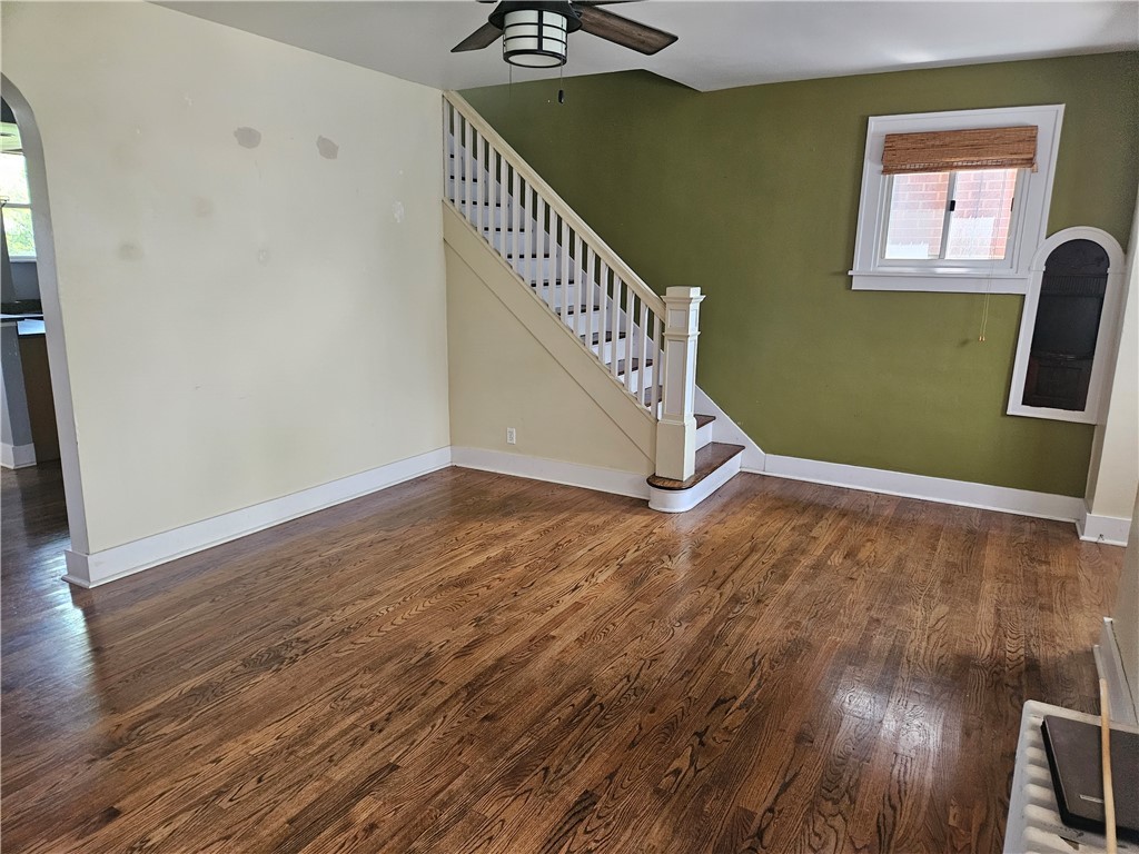 713 Hazelwood Ave – photo 5