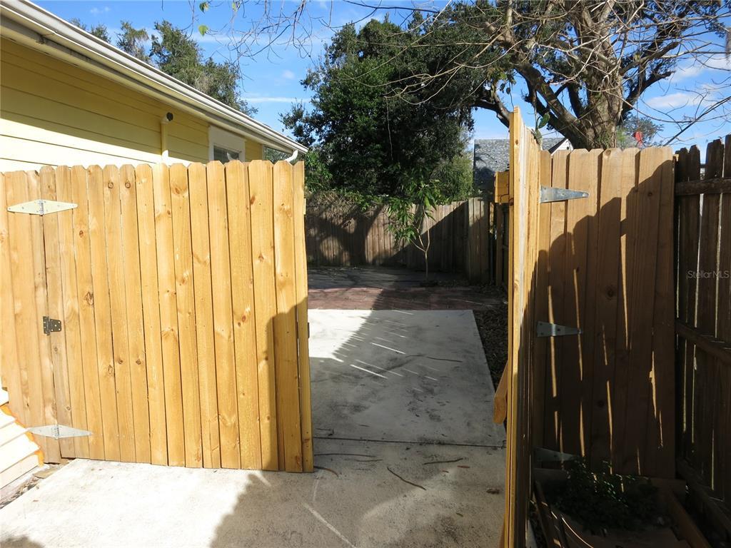 8113 N Rome Ave – photo 1