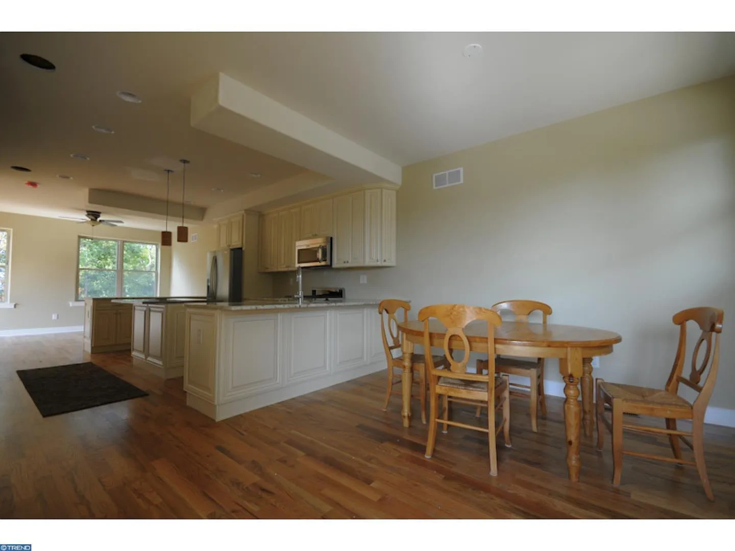 242 Krams Ave – photo 1