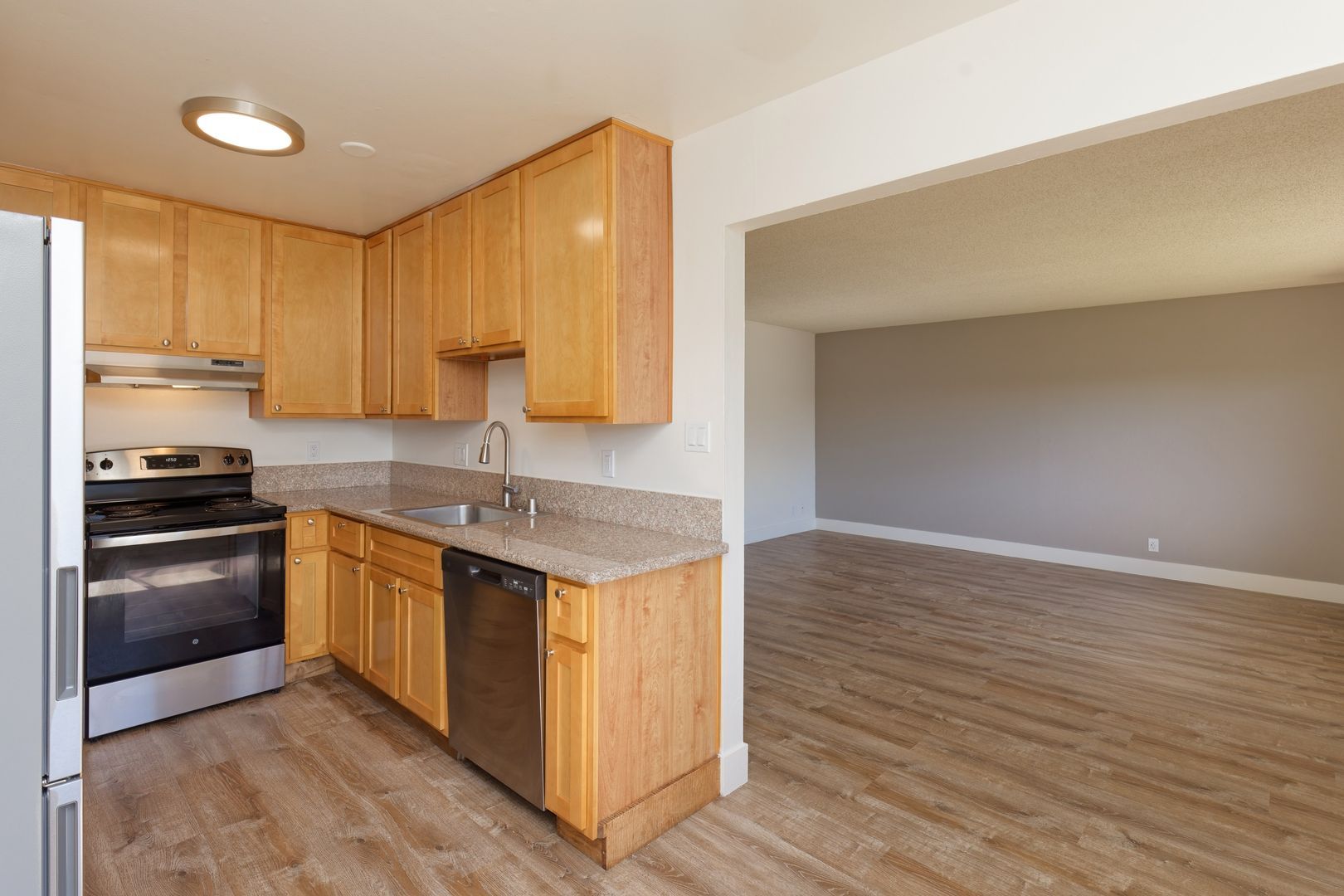 20928 Wilbeam Ave unit 04 – photo 1